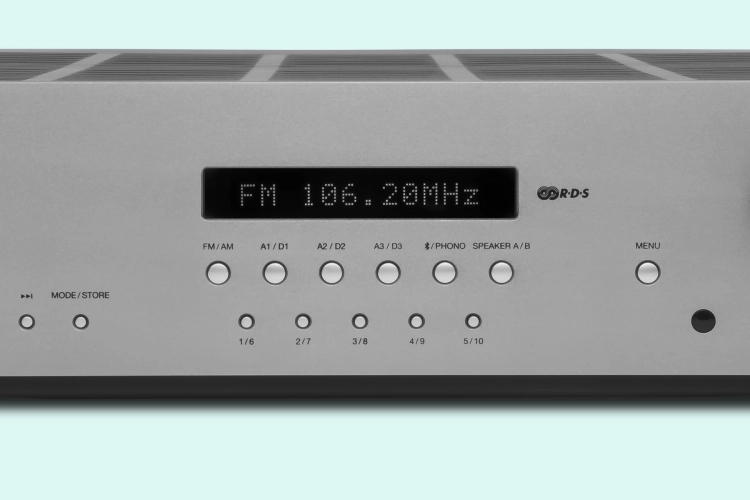 Cambridge_AXR100_2front.jpg