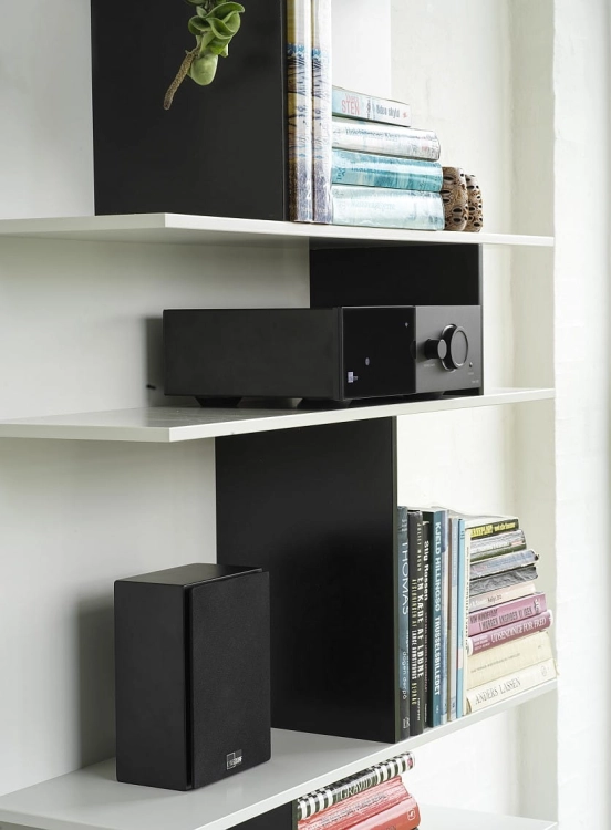 Lyngdorf TDAI-1170_Lifestyle3.jpg