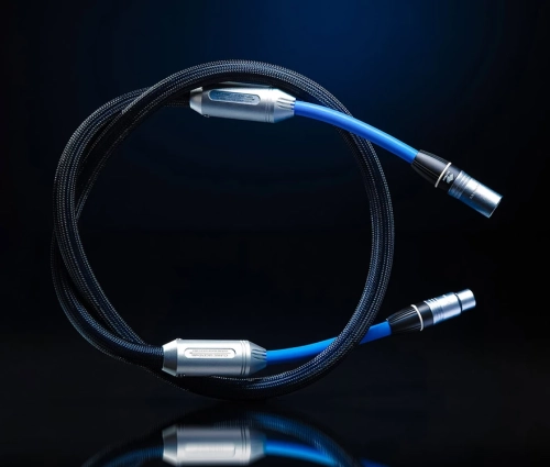 Classic Legend 680i XLR_01.webp