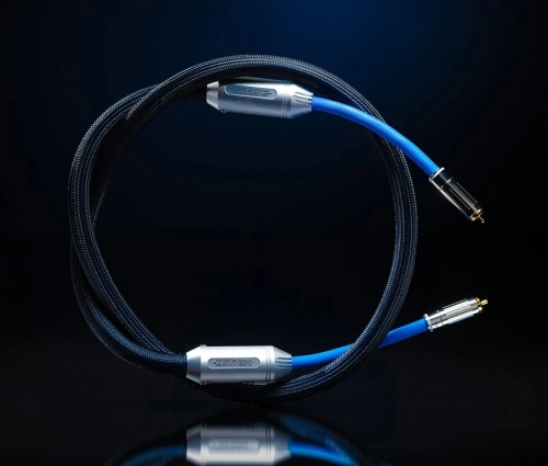 Classic Legend 880i RCA_01.webp