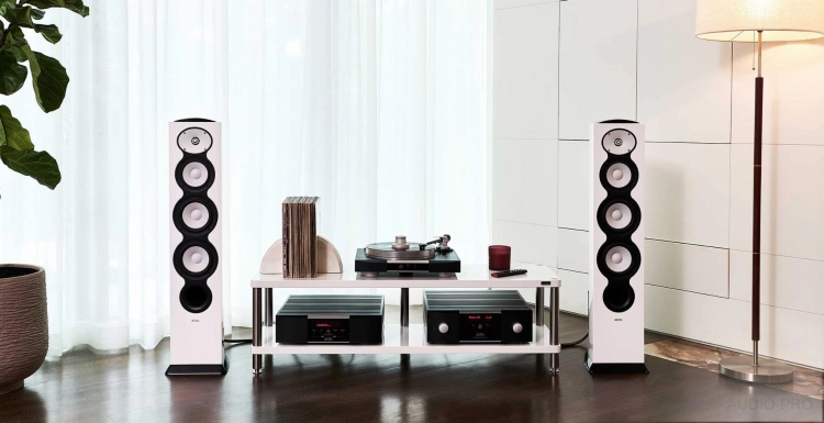 924-marklevinson_no5805_no5105_no5101_revel_f226be_ls3_a.wtm-25x25.00732f92ba.jpg