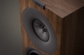 Q_Concerto_Meta_walnut_Mood_shot_uniQ_shadowflare_v04a.jpg