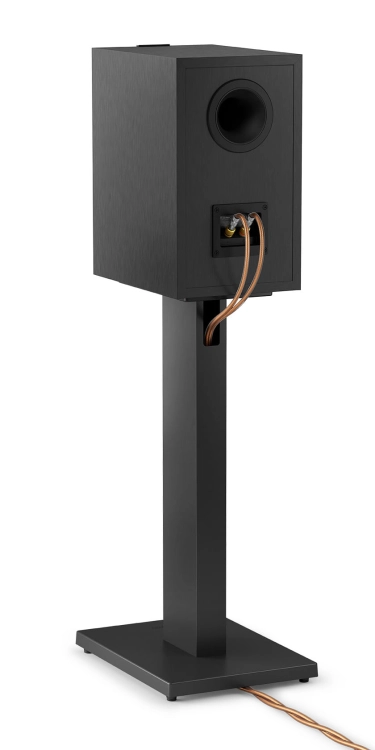 SQ1_floor_stand_with_Q3_Meta_cable management.jpg