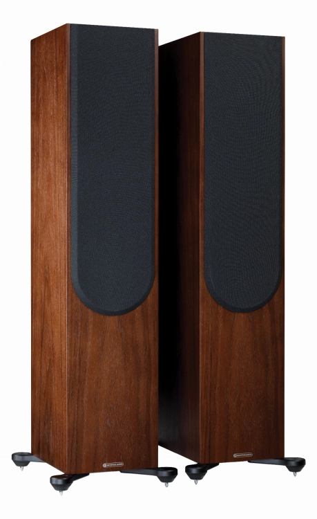 MA_Silver_500_Iso_Pair_Walnut_Grille.jpg