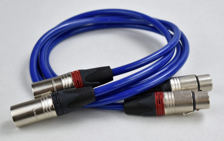 16621-1-Chord-Chameleon-2XLR-2XLR-Analogue-Audio-Interconnect-1-0M.jpg