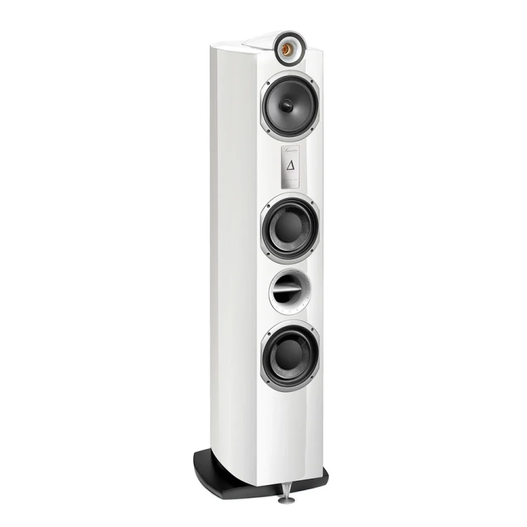signature-delta-packshot-white-1.webp