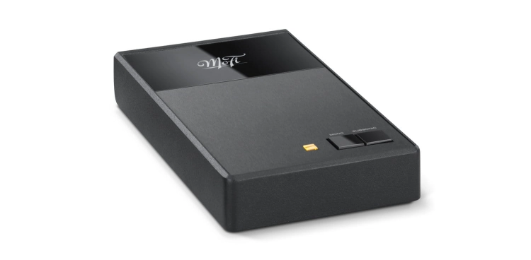 MoFi_Electronics_StudioPhono_Phonostage_Angle_Right.jpg