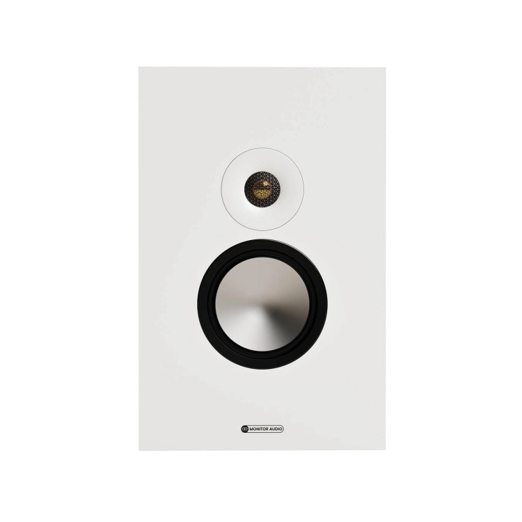 ma_bronze_7g_on-wall_pack_front_white.jpg