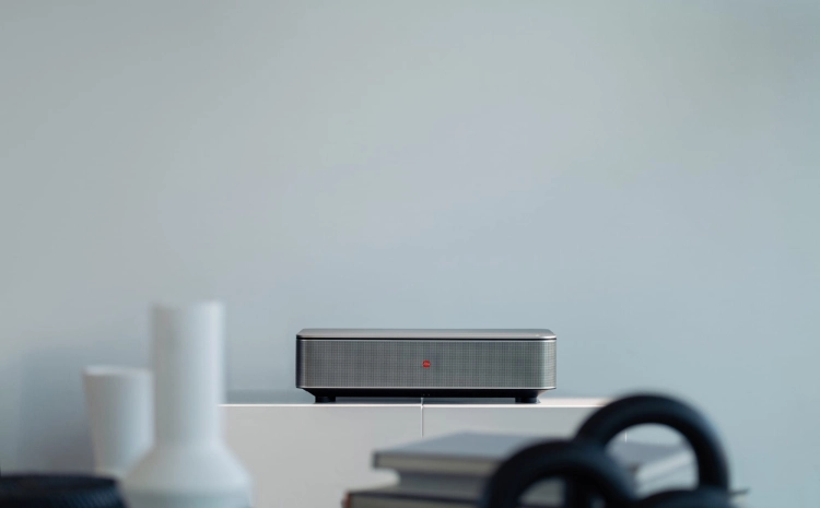 Leica-Cine-1-Desk.jpg