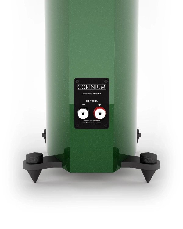 Corinium-BritishRacingGreen_Crossover.webp