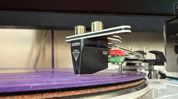 mcx20_0.jpg