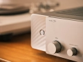 High--Marantz - MODEL 70 - Silver Gold - Lifestyle 15.jpg