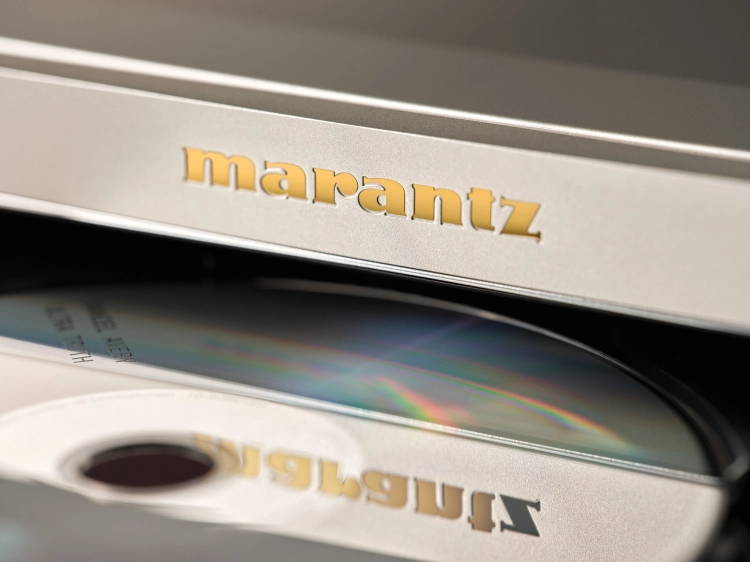 Low--Marantz - CD 70 - Silver Gold - Beauty 3.jpg