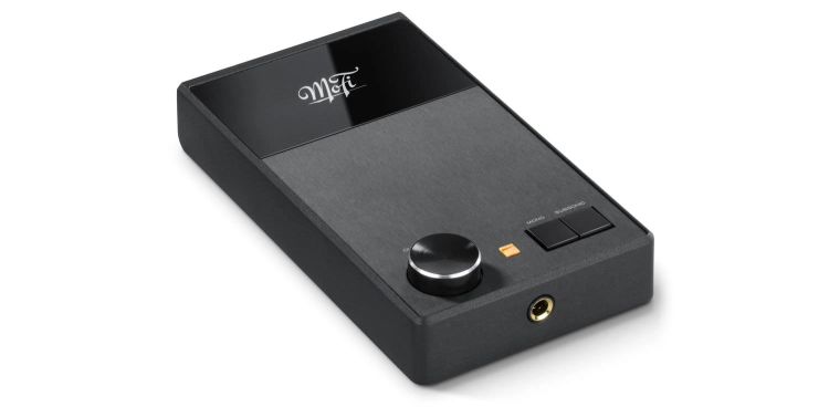 MoFi_Electronics_UltraPhono_Phonostage_Angle_High_Right.jpg