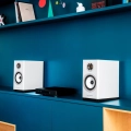 lifestyle-solstice-3-white.webp