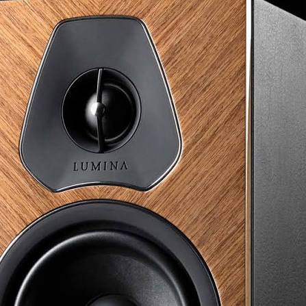 lumina2_ama4.jpg