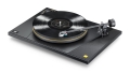 MoFi_Electronics_UltraDeck_Turntable_Angle_High_Left2.jpg